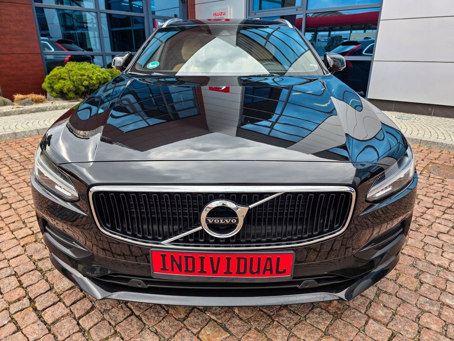 Volvo v90 2.0  190KM PilotAssist FullLed VirtualCocpit Limited v. Momentum