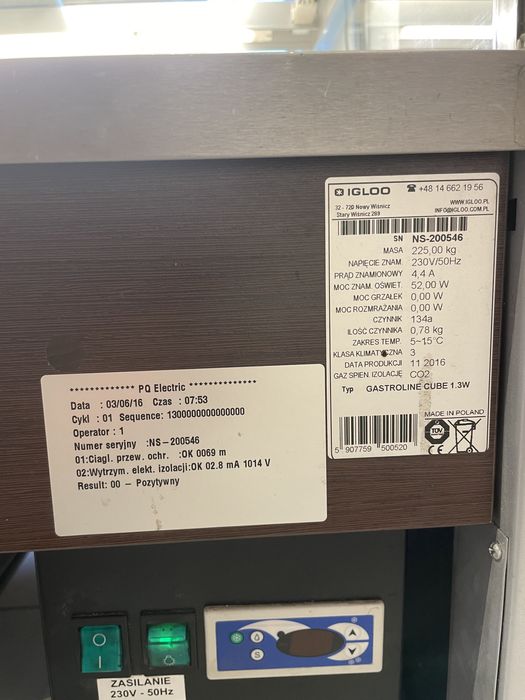 *REZERWACJA* Witryna IGLOO cube lada chłodnia na ciastka ciastkarka