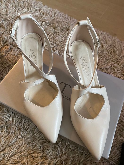 Czółenka ślubne Kotyl roz. 38