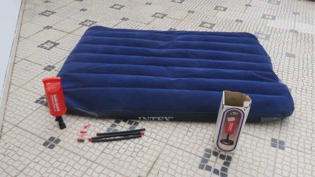 Colchões INTEX azul de casal e solteiro +máquina de enchimento