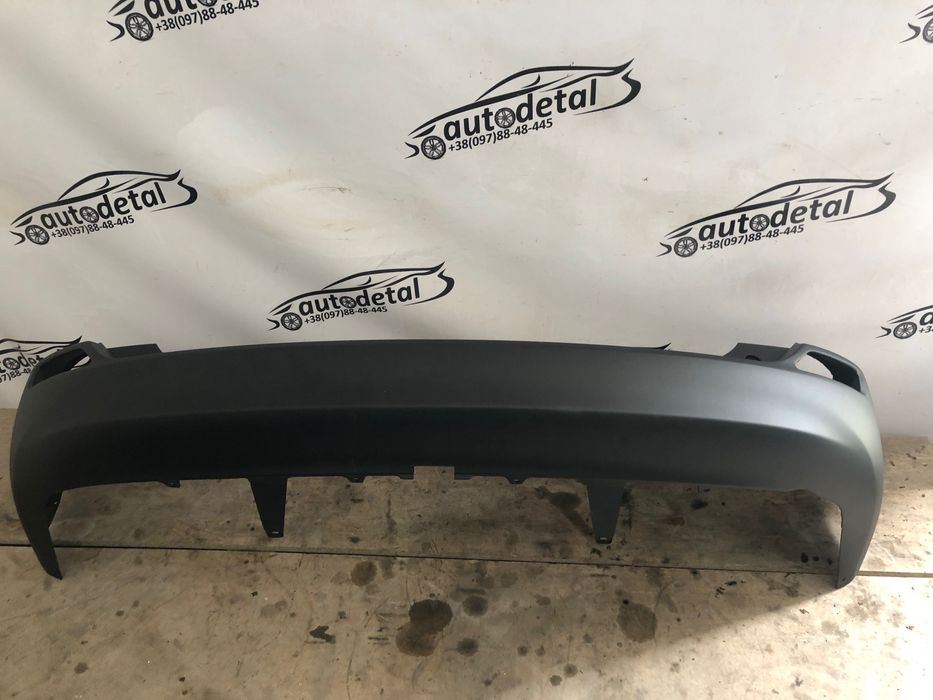 Бампер задній Toyota RAV4 2012-15 бампер задний