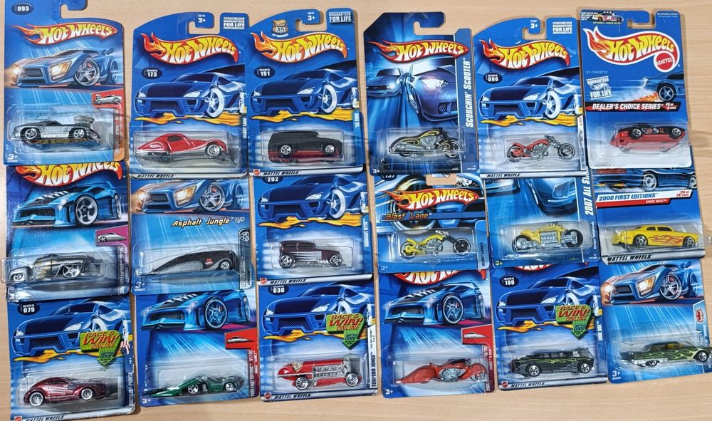 Hot Wheels Premium, Toyota, Porsche, BMW