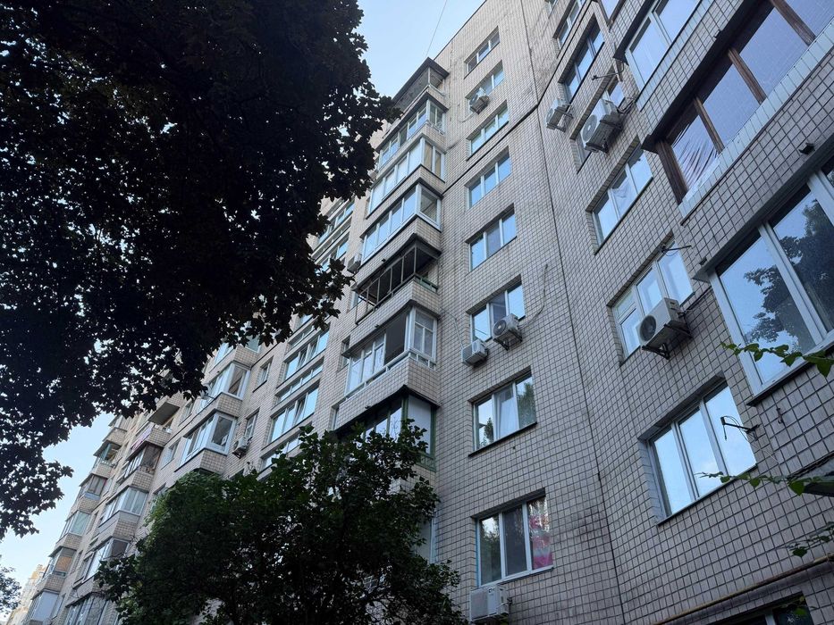 Стратегія успіху 3 кімн квартира біля Південного зд вокзалу Києва