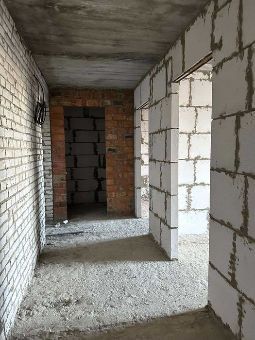 (5) Продаж 2к квартири на проспекті Юності  4422