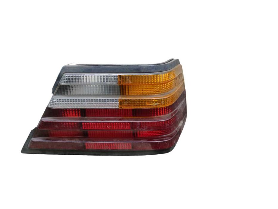 Mercedes W124 Sedan Lampa Prawy Tył Prawa Tylna
