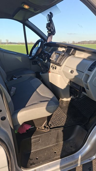 Renault frafic 1.9 dci / 9 osób