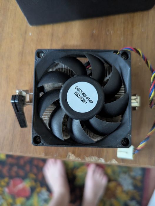 Процесор AMD Athlon 200GE
