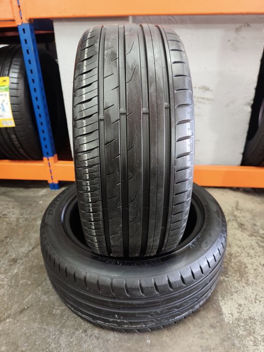 Pneus 215/45r16 Toyo Proxes CF2 com 95% piso