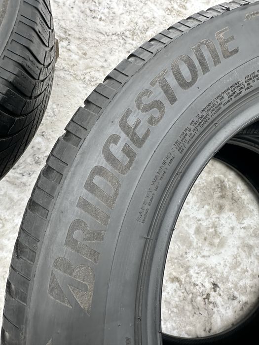 Шини 225 65 17 106H Bridgestone Blizzak LM005 комплект