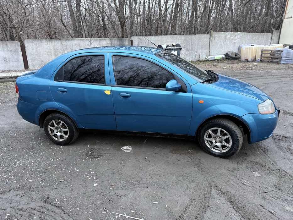 Chevrolet Aveo 1.5 Бензин.