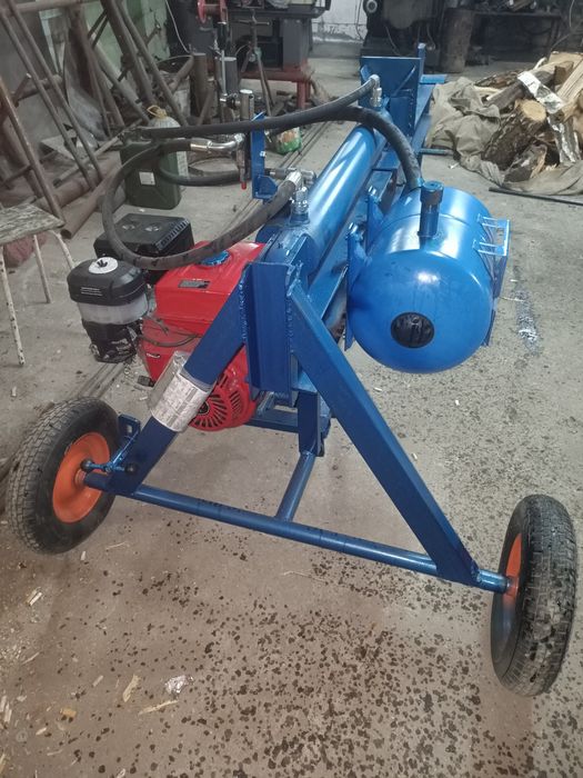 Дровокол гідравлічний