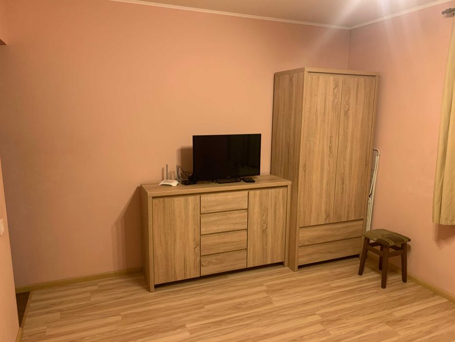 оренда  двохкімнатна двохрівнева студіо з паркувальним місцем