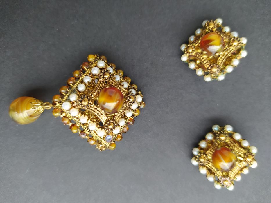 Komplet biżuterii klipsy broszka vintage