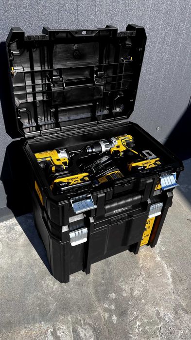 Інструменти DeWALT