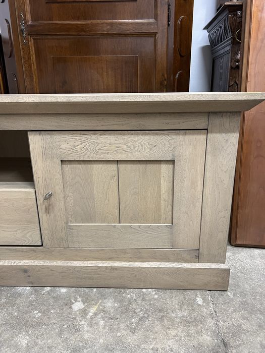 Drewniana Szafka RTV/Raty