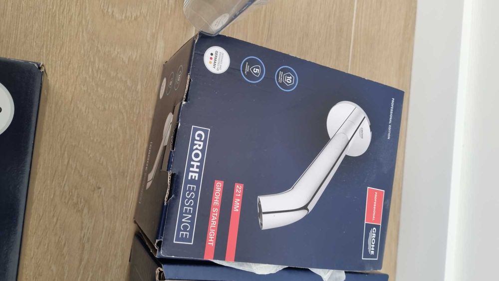 Bica banheira grohe essence