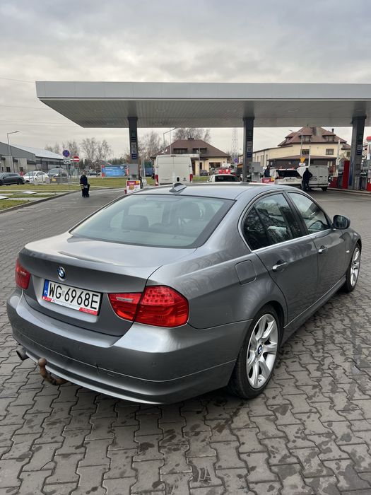 BMW E90 320D 177KM 2011 rok