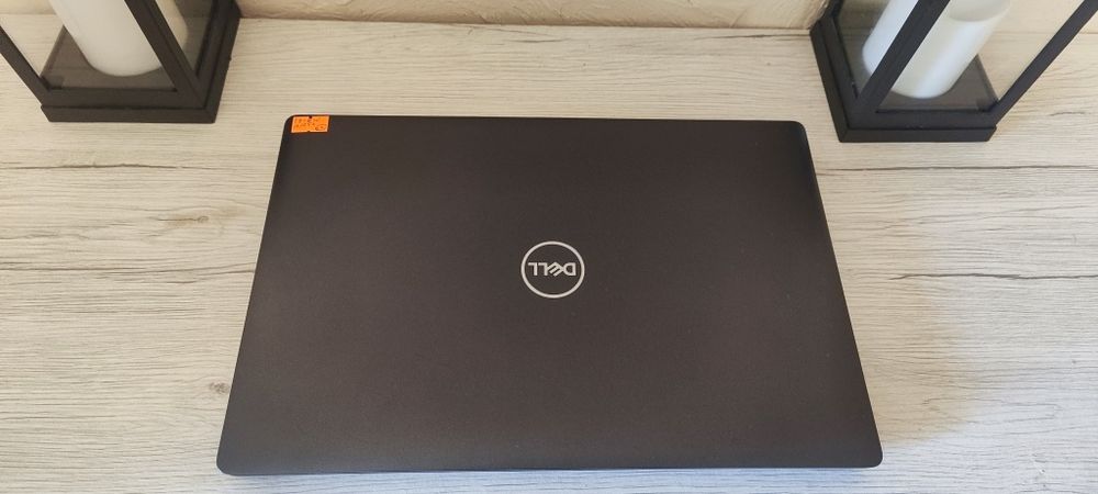 Ультрабук Dell i7-8865U ОЗУ 16Gb/Nvme m2 256Gb/UHD Graphic 620-2Gb