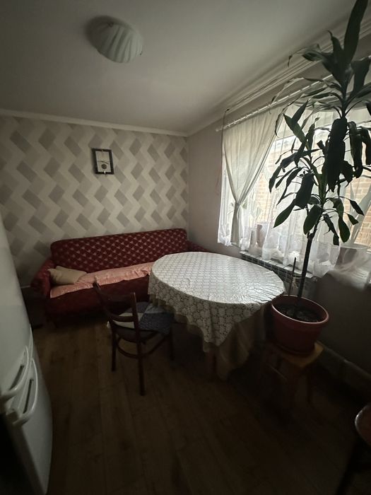 Продам будинок у місті Лозова