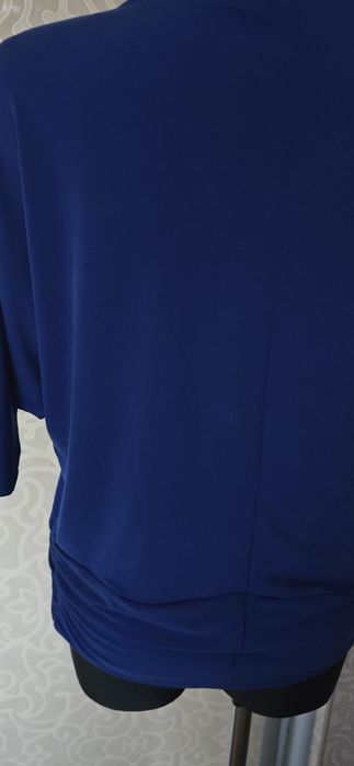 Bluzka na imprezy-szafirowa