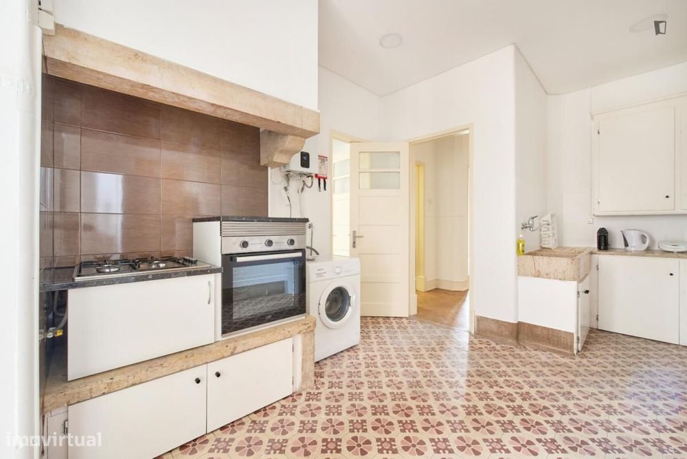 Quarto - localizado em Alameda Lisbon