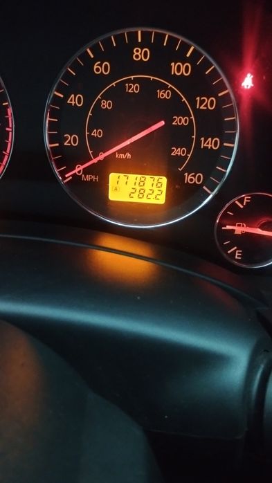 Інфініті фх 35 .