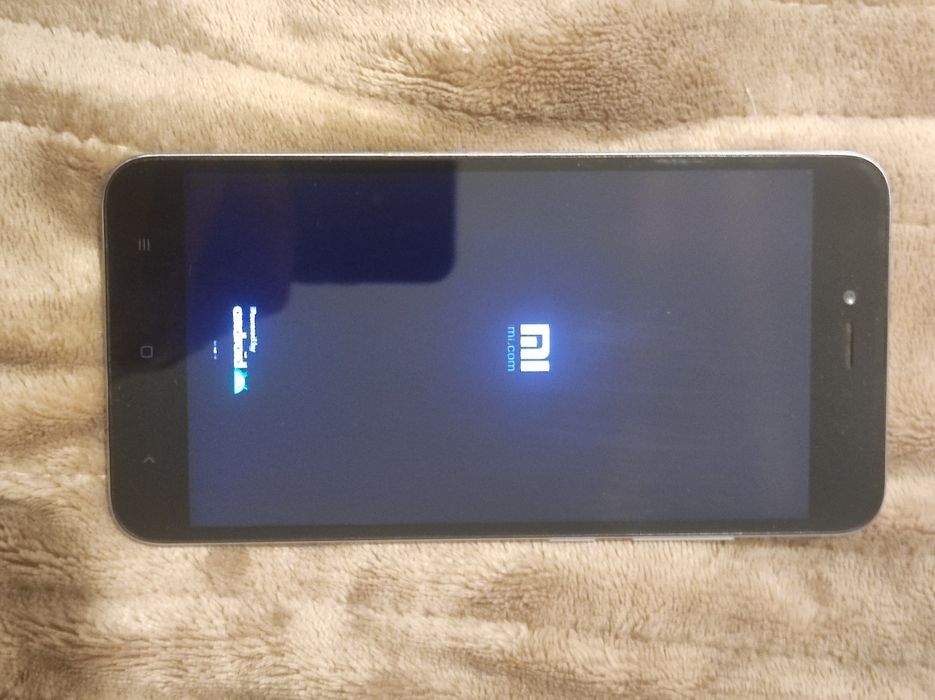 Продам телефон Xiaomi Redmi Note 5A (