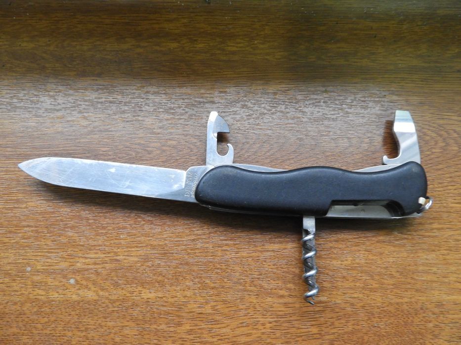 Victorinox Picnicker nóż scyzoryk czarny 111mm =