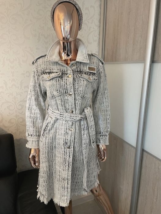 Plaszczyk jeansowy renomoanej firrmy D&She