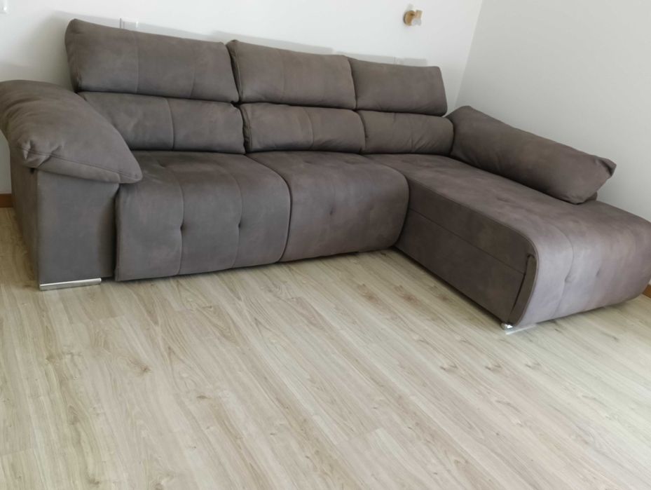 Sofá com chaise longe esq