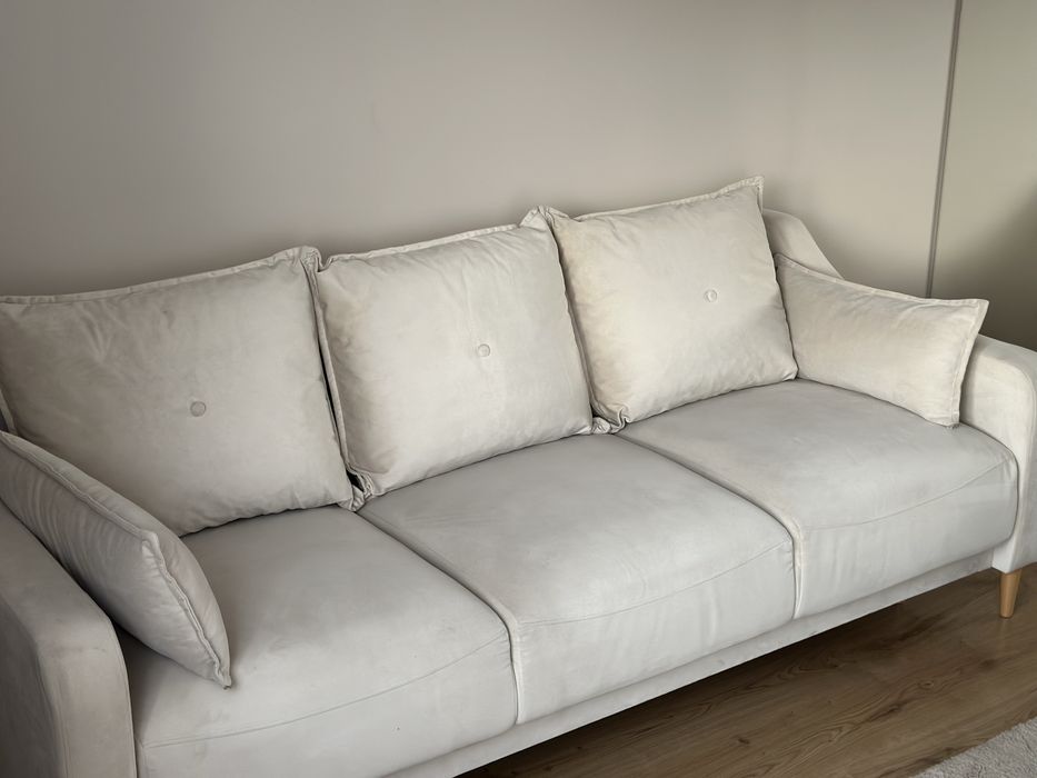 Sofa / Kanapa 3-osobowa z funkcją spania i pojemnikiem, b. dobry stan