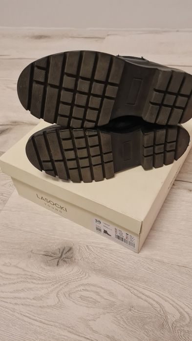 Buty, botki zimowe skóra czarne dla dziewczynki, Lasocki Young roz. 35