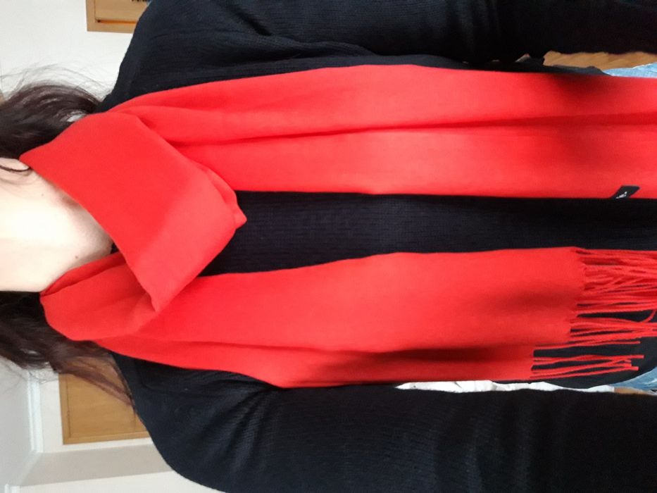 Echarpe de cor vermelho vivo - NOVA!