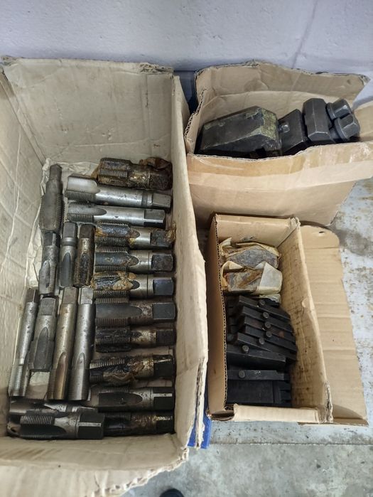 Токарный инструмент