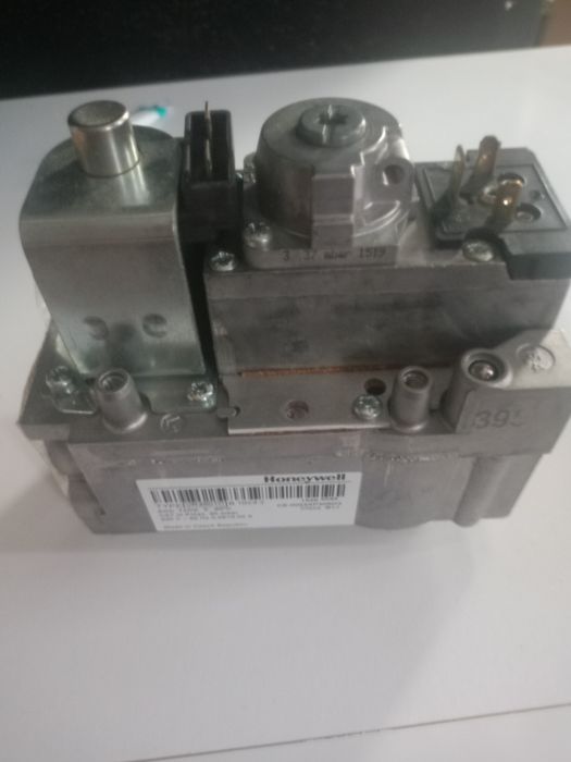 Zawór gazowy honeywell VR4601C