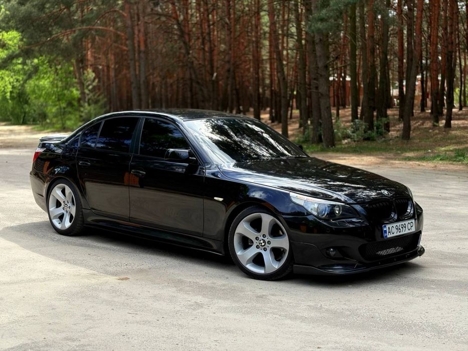 BMW E60 523I