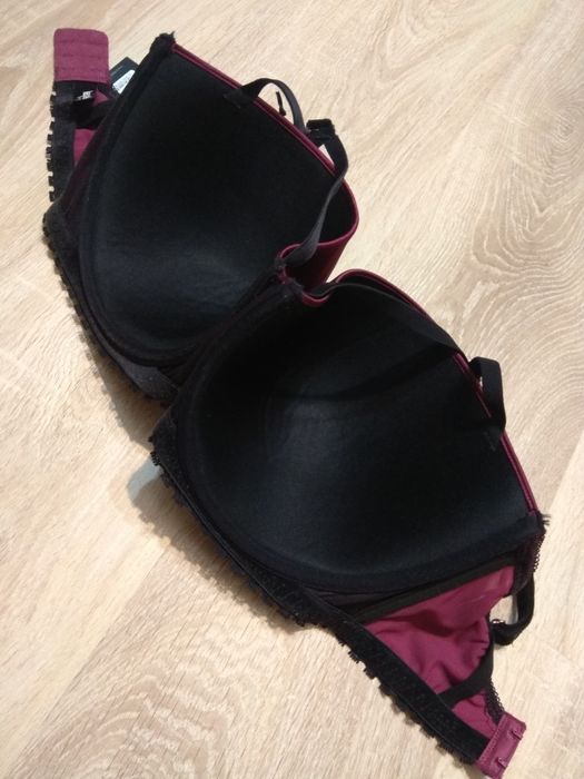 Lepel London Burgund Biustonosz