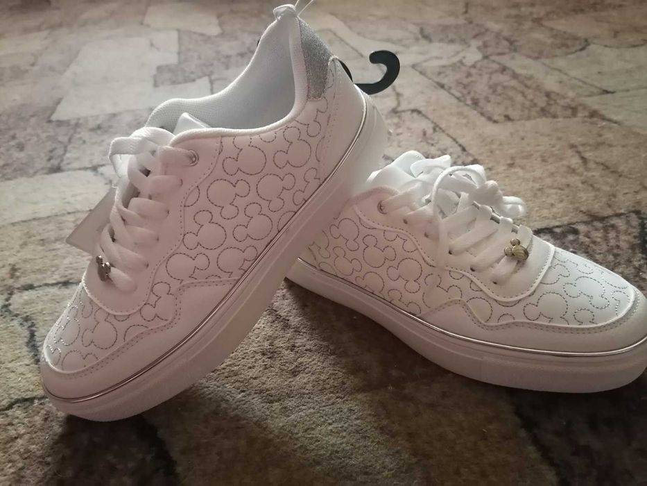 Кроссовки Primark 38р