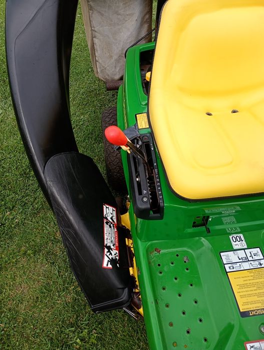 Kosiarka traktorek John Deere wyrzut boczny kosz silnik Kawasaki
