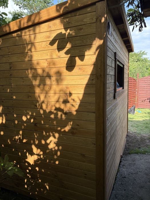 Domek narzedziowy schowek