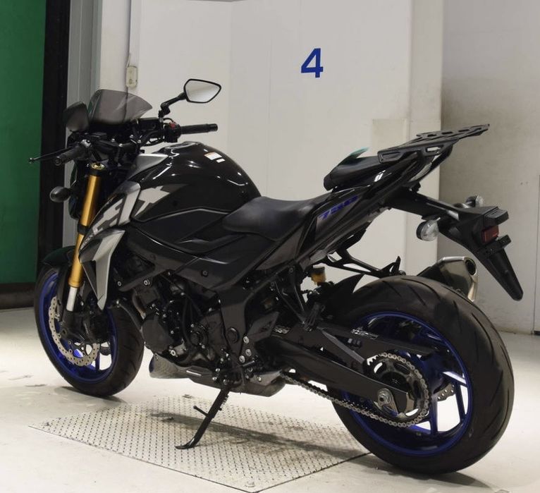 SUZUKI GSX-S750 2021 рік СУЗУКИ
