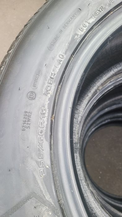 255 60 18 Goodyear UltraGrip 8 Performance