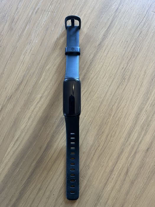 Fitbit Inspire 3 - Monitor de Saúde e Atividade (Ecrã a Cores)