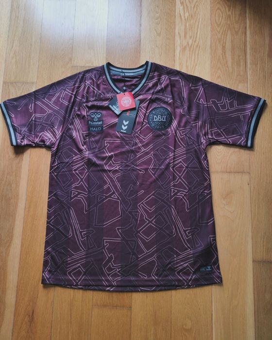 Camisola futebol adulto original Hummel Dinamarca Halo homem nova