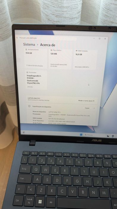 ASUS Vivobook 16 16GB/1TB Snapdragon X - Copilot+ PC - ainda com caixa