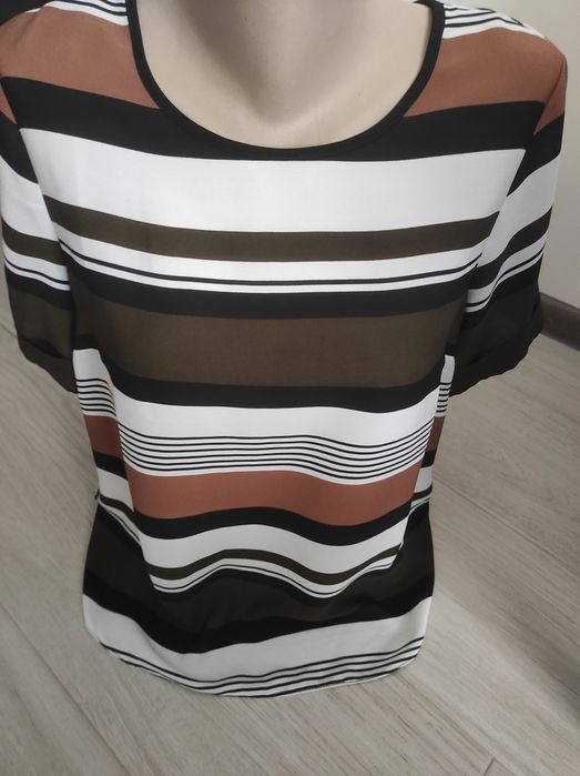Стильна фірмова блуза Dorothy Perkins.