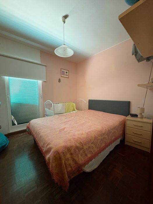 Apartamento T4 nas Madalenas com vista mar