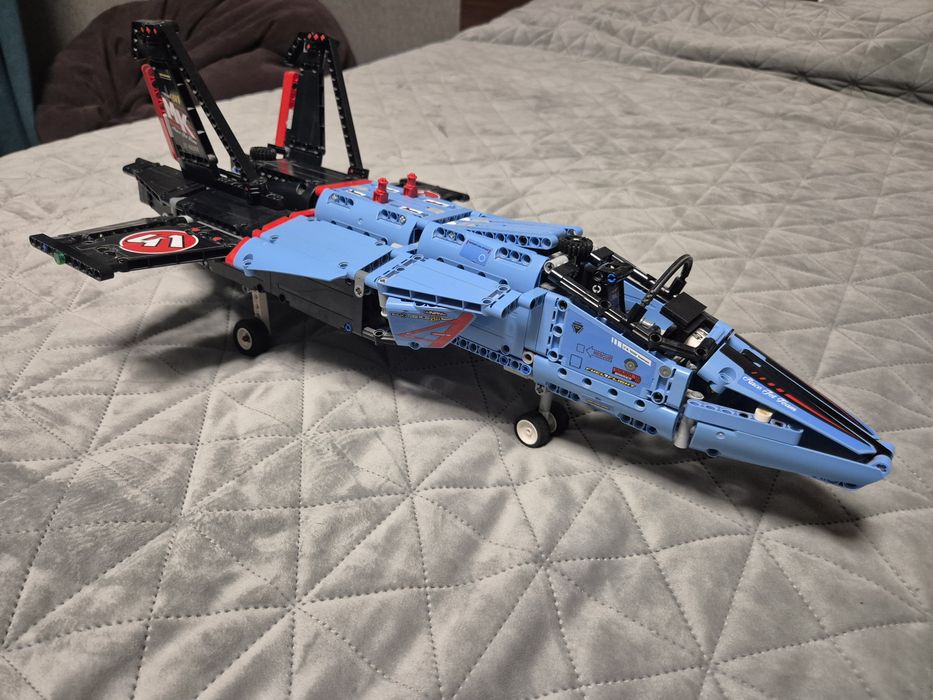 Конструктор Lego Technic 42066 реактивний літак винищувач