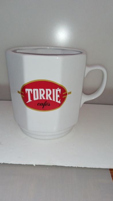 Torrié Giant Coffee Cup423595087653785601