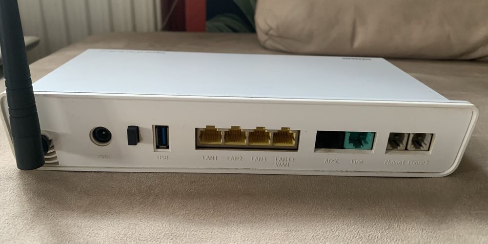 Router Siemens Gigaset SX762 – WiFi, VoIP, 4×LAN, sprawny